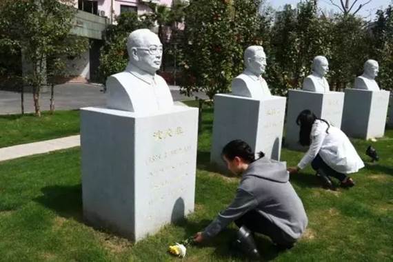 https://mmbiz.qpic.cn/mmbiz_jpg/pC0ps70vtpiblwic1LbFIehW71MQzgkeEBCjXE3to79VWDz0FzicqH1OYx0vuKuYCNeIm5BOP5GBwHHHpJn9II5gw/640?wx_fmt=jpeg